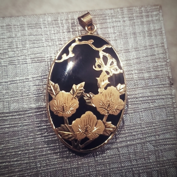Vintage 14K Gold & Onyx pendant! - Picture 4 of 6